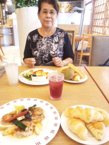 母とブランチ♪