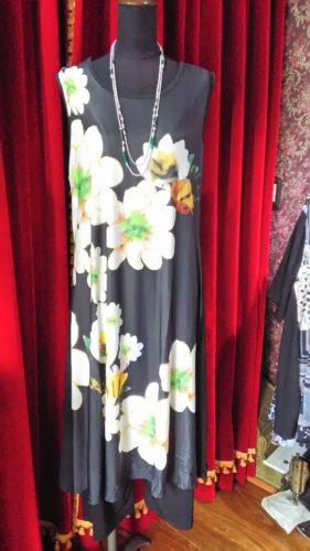 ブラック×フラワー・ロングワンピース