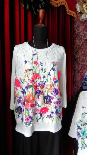 ホワイト×ピンクフラワーレース・チュニック