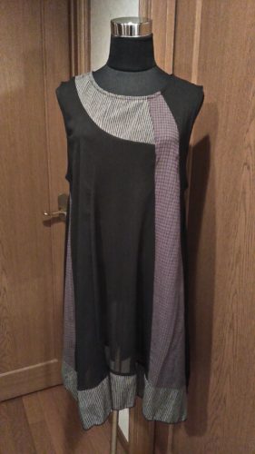 ブラック×ベージュ・チュールチュニックベスト