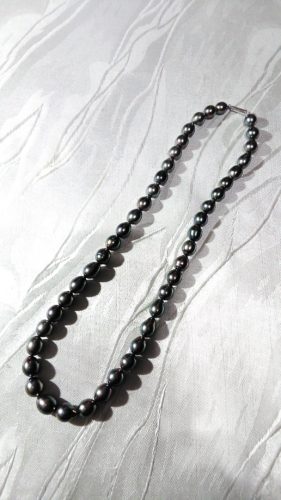 取引先のＴさん（淡水パールネックレスのお直し）♪