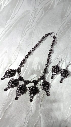 Ｋさんのリクエスト（チェインメイル×パールフラワー・ネックレス&ピアス）♪