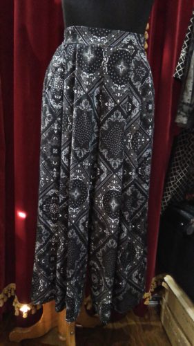 キュロットスカート入荷しました♪