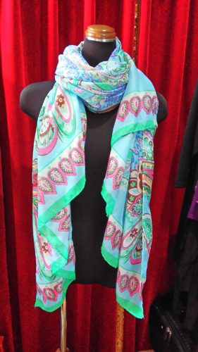 ストール入荷しました♪