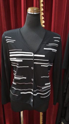 ★完売★カーディガン、ジャケット入荷しました♪