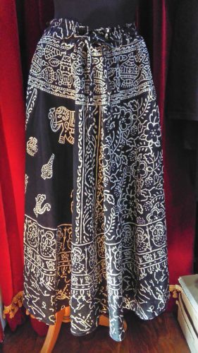 スカート入荷しました♪