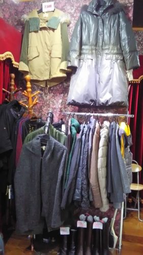 浦和店の壁面ディスプレイ♪