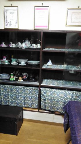 岩槻店のガラス棚♪